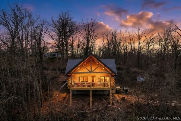 $325,000 | 2809 Pine Cove Road, Edwards, MO 65326