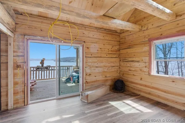 $325,000 | 2809 Pine Cove Road, Edwards, MO 65326