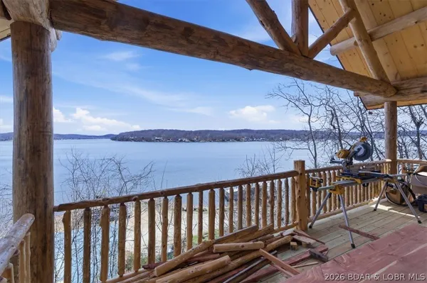 $325,000 | 2809 Pine Cove Road, Edwards, MO 65326