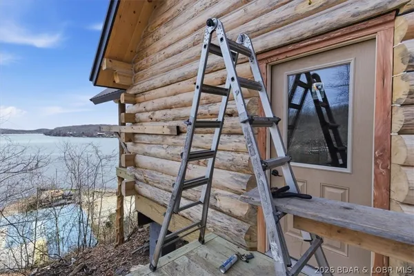 $325,000 | 2809 Pine Cove Road, Edwards, MO 65326