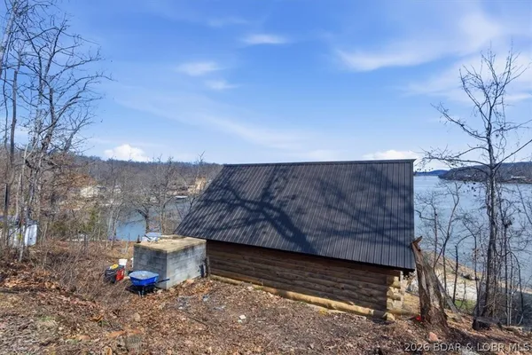 $325,000 | 2809 Pine Cove Road, Edwards, MO 65326