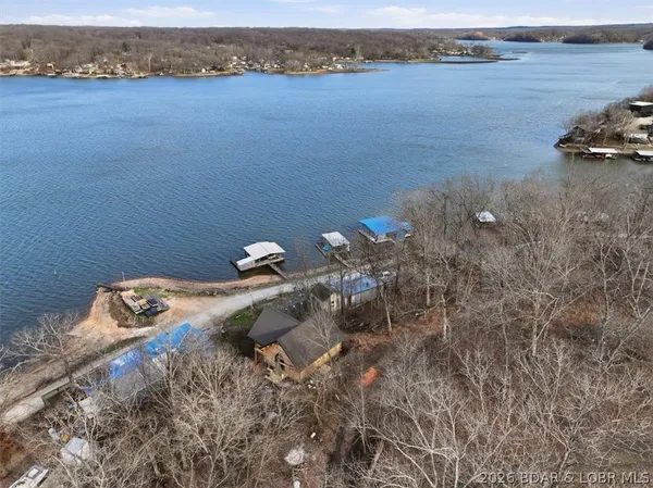 $325,000 | 2809 Pine Cove Road, Edwards, MO 65326
