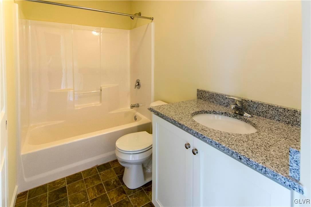 2284 Rising Hill Road Whitehall, PA 18052 - Photo 10 of 11 Gallery Image 10