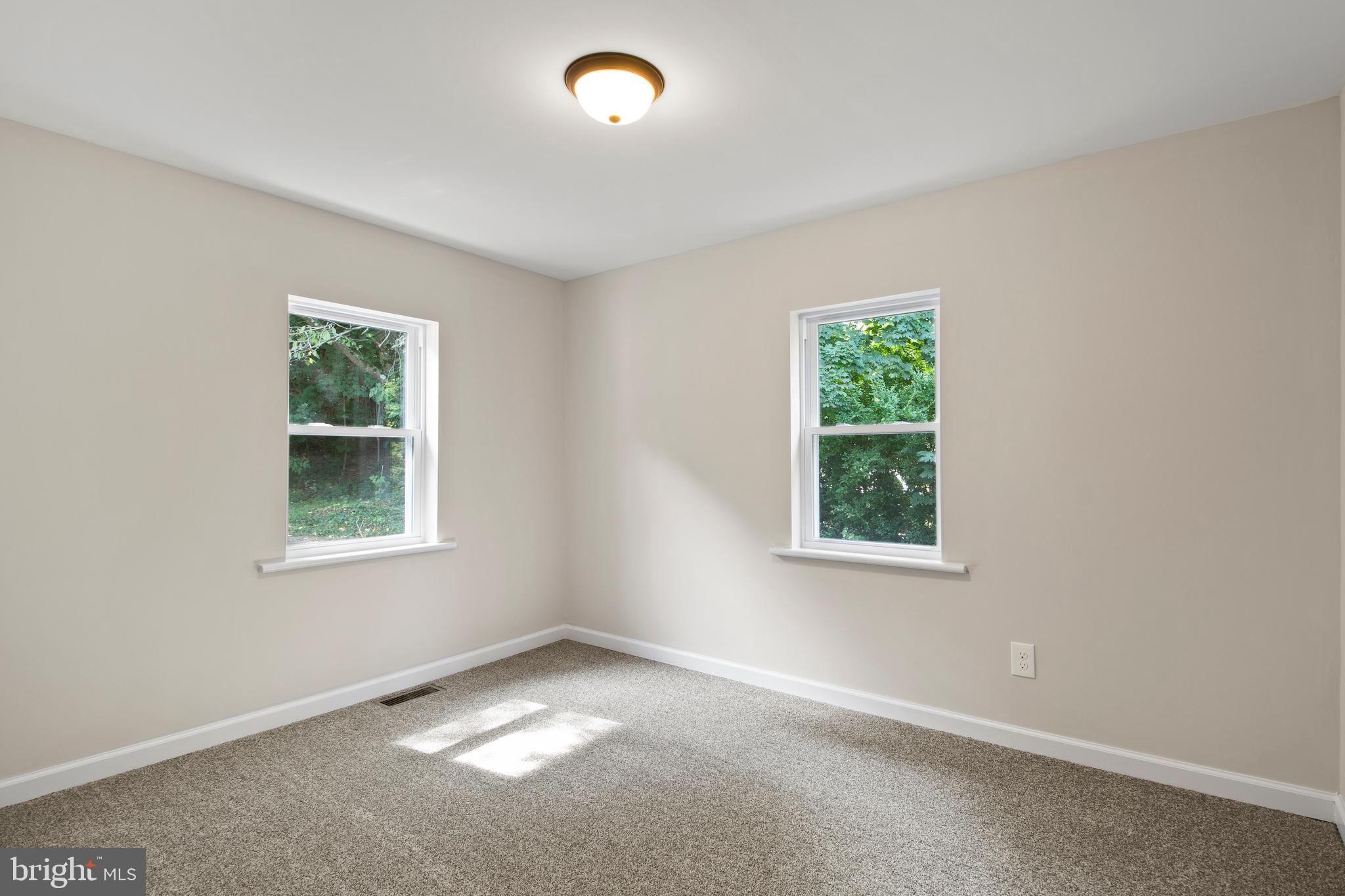 27 Ehst Road Bechtelsville, PA 19505 - Photo 12 of 24 Gallery Image 12