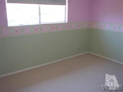 284 Mariposa Drive Camarillo, CA 93012 - Photo 10 of 16 an empty room with a window