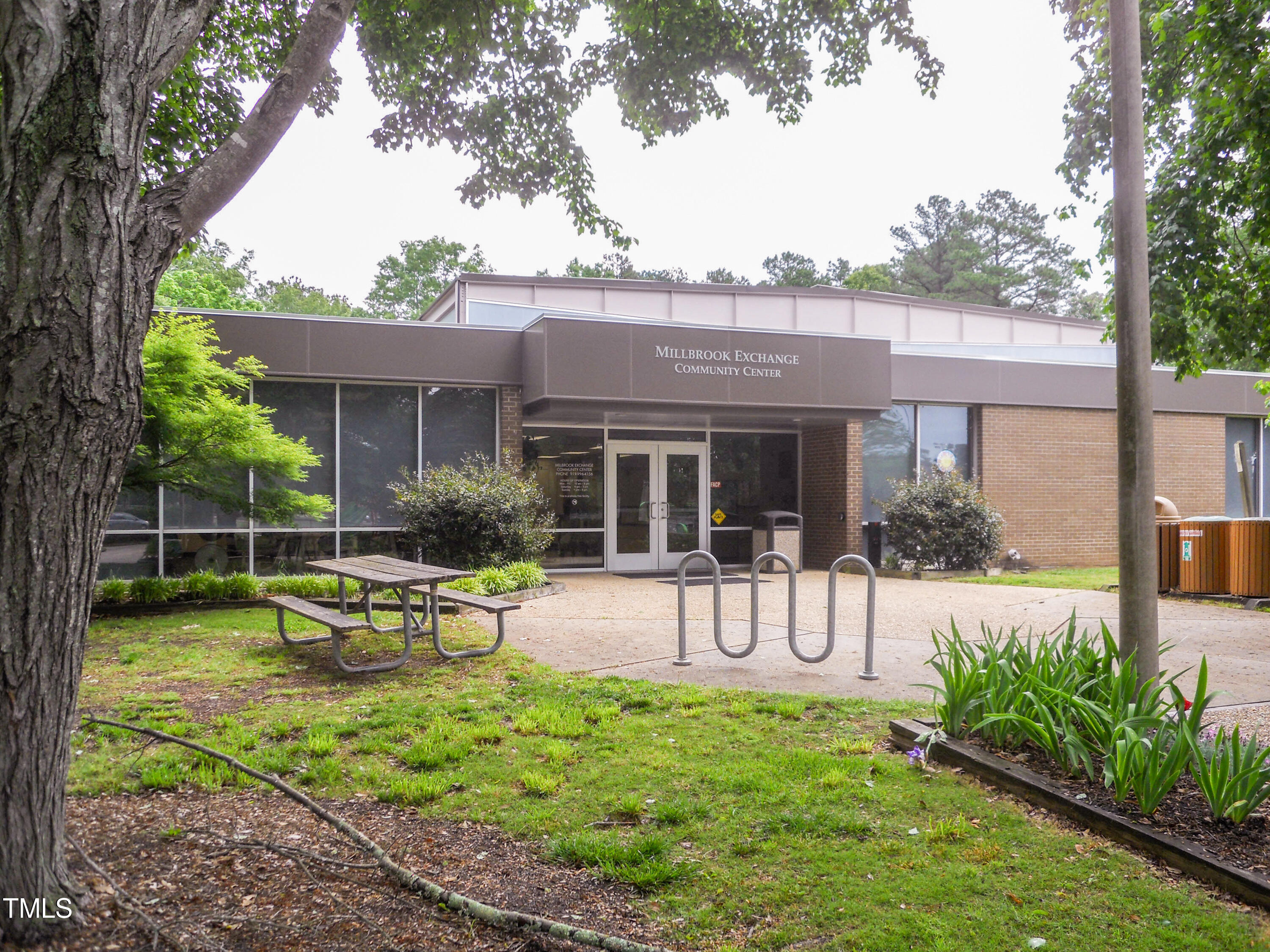 6044 Sentinel Drive Raleigh, NC 27609 - Photo 28 of 32 MIllbrook Exchange park (4)
