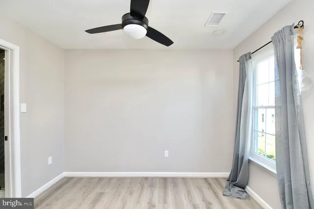 $2,400 | 22908 Regent Terrace, Sterling, VA 20166