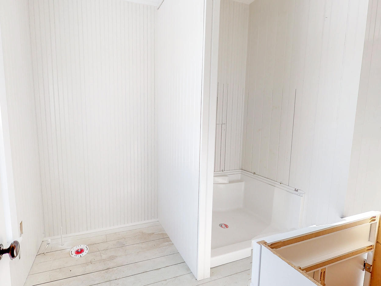12 Tides Edge Road Cape Elizabeth, ME 04107 - Photo 49 of 59 137-2ndFlFullBath-b