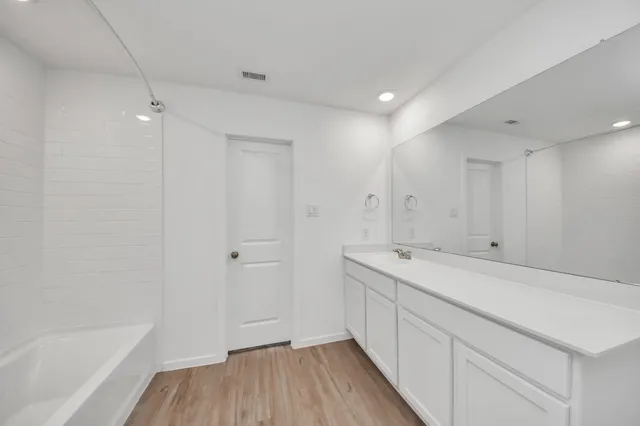 $2,400 | 5139 Sunvalley Bend Drive, Katy, TX 77493