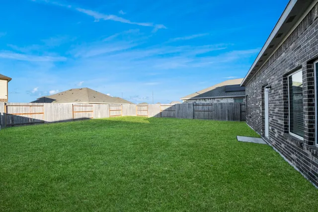 $2,400 | 5139 Sunvalley Bend Drive, Katy, TX 77493