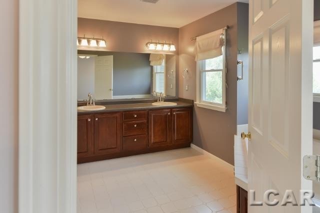 10171 Ridgeline Drive Milan, MI 48160 - Photo 43 of 64 31306704-42.JPG