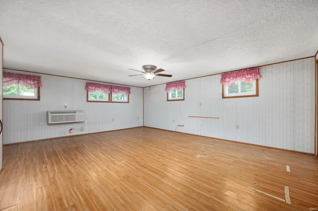 $187,000 | 171 South Ball Street, Winchester, IN 47394