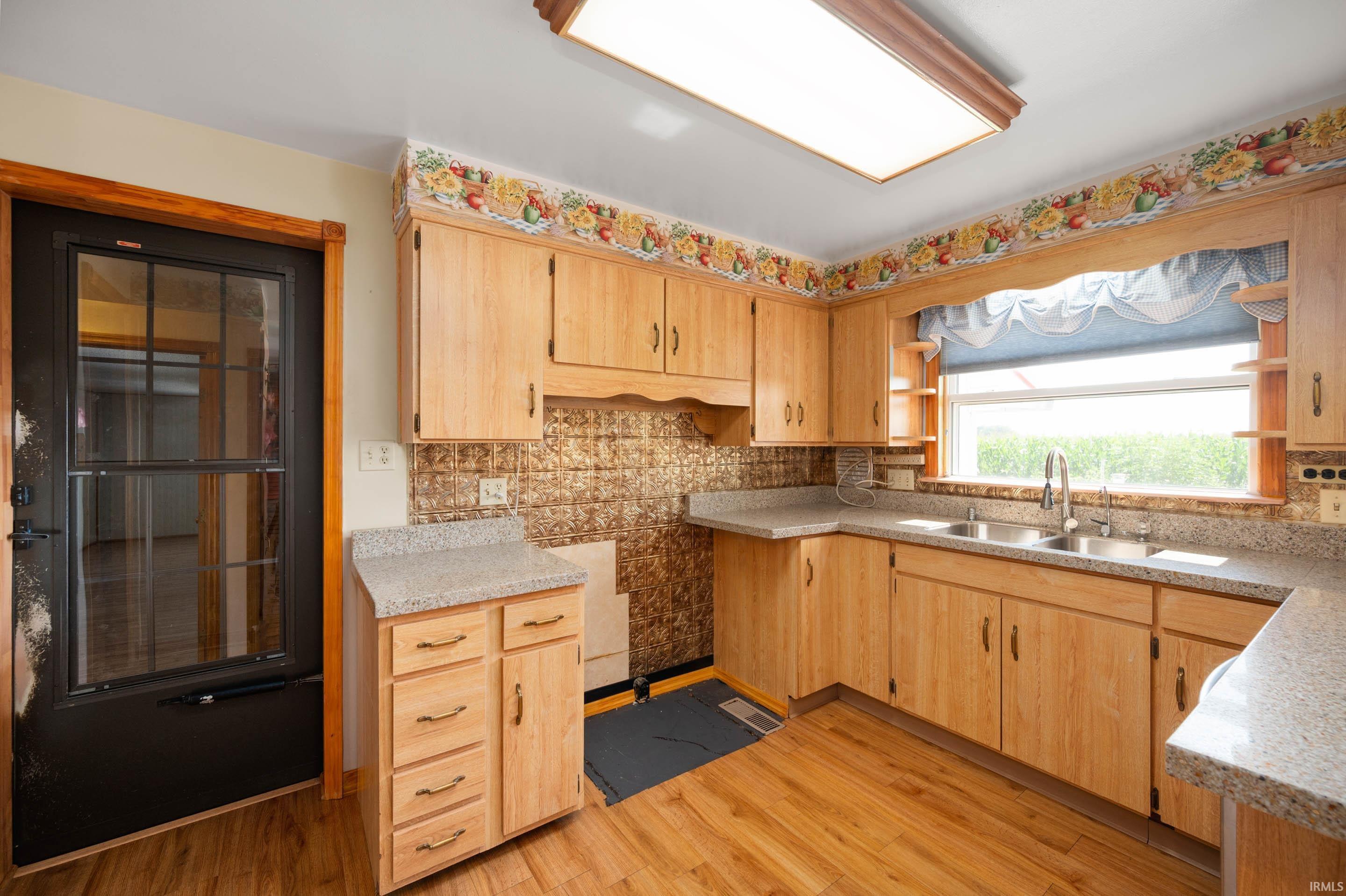 171 South Ball Street Winchester, IN 47394 - Photo 7 of 26