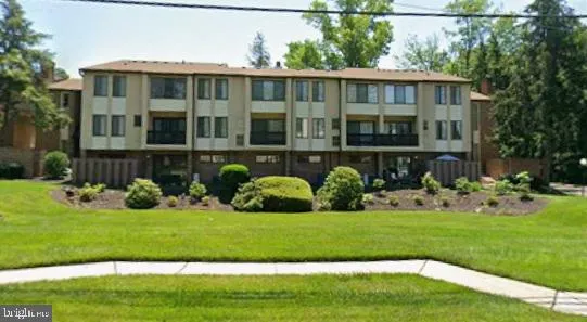 $299,900 | 11-13 Aspen Way, Doylestown, PA 18901