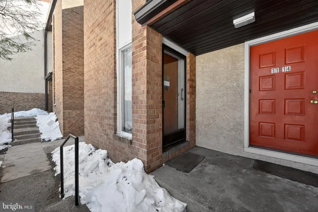 $299,900 | 11-13 Aspen Way, Doylestown, PA 18901