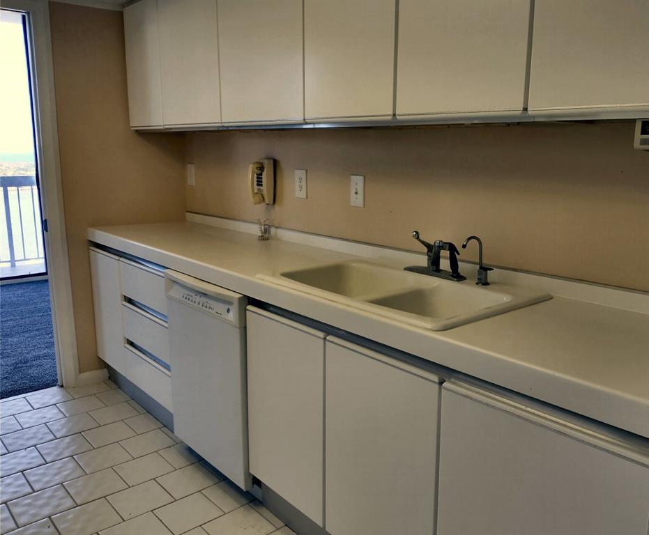 123 Lakeshore Drive, Unit 2042 North Palm Beach, FL 33408 - Photo 5 of 17