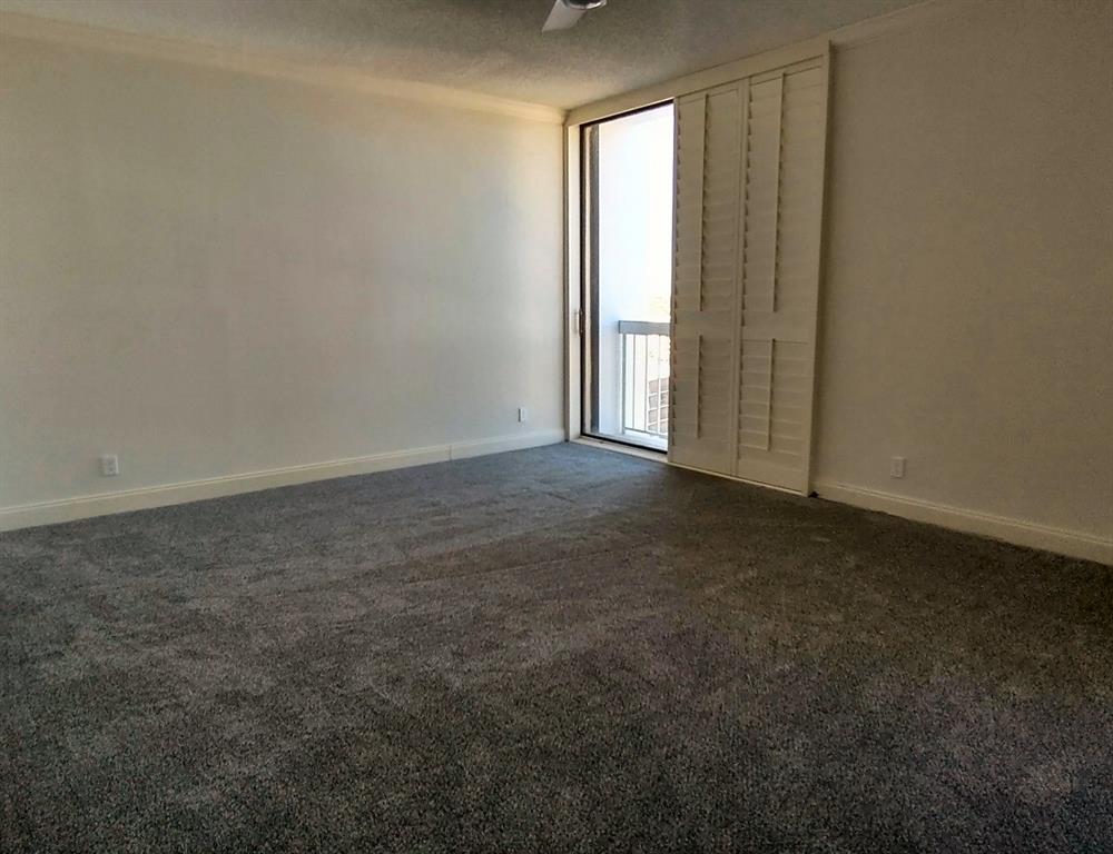 123 Lakeshore Drive, Unit 2042 North Palm Beach, FL 33408 - Photo 8 of 17 Main bedroom