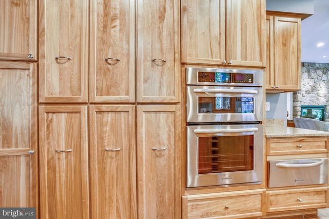 $1,550,000 | 725 Timber Branch Drive, Alexandria, VA 22302