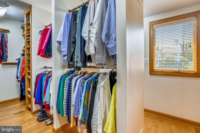 $1,550,000 | 725 Timber Branch Drive, Alexandria, VA 22302