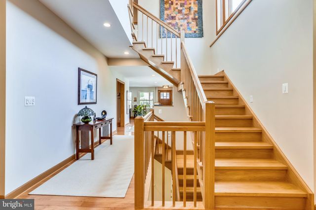 $1,550,000 | 725 Timber Branch Drive, Alexandria, VA 22302