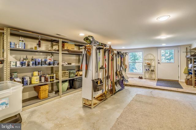 $1,550,000 | 725 Timber Branch Drive, Alexandria, VA 22302