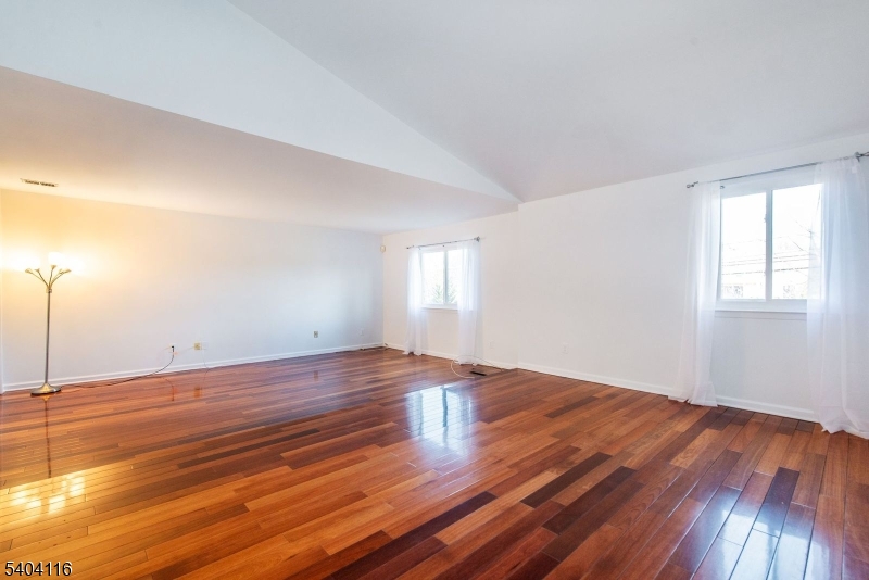 173 Castle Ridge Drive East Hanover, NJ 07936 - Photo 14 of 27