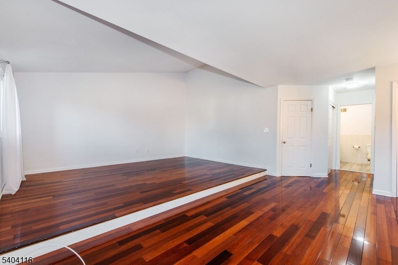 173 Castle Ridge Drive East Hanover, NJ 07936 - Photo 15 of 27