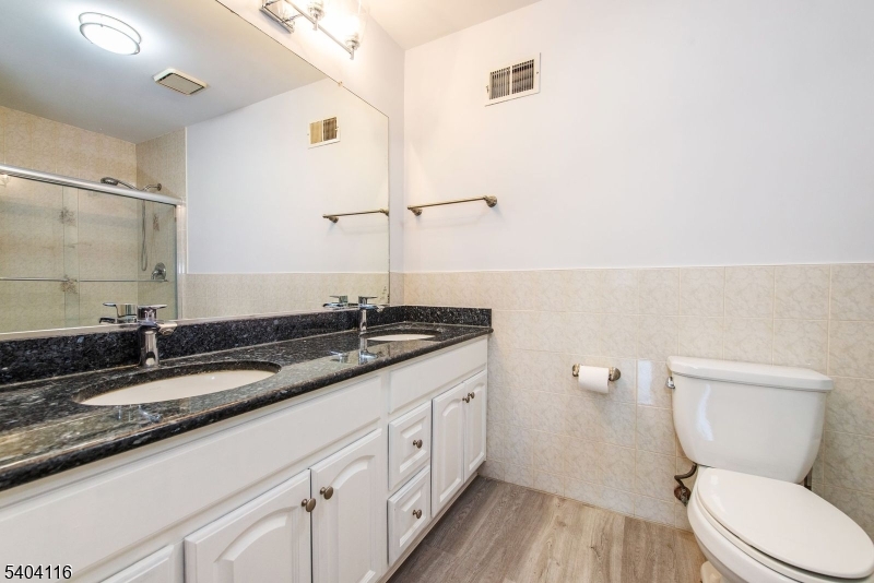 173 Castle Ridge Drive East Hanover, NJ 07936 - Photo 17 of 27