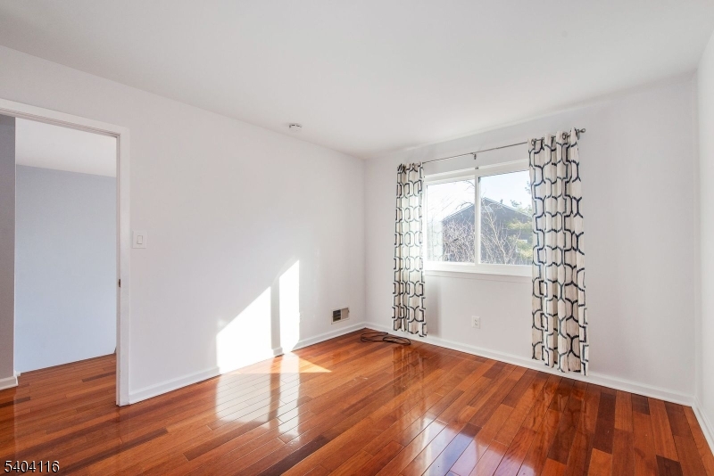 173 Castle Ridge Drive East Hanover, NJ 07936 - Photo 21 of 27