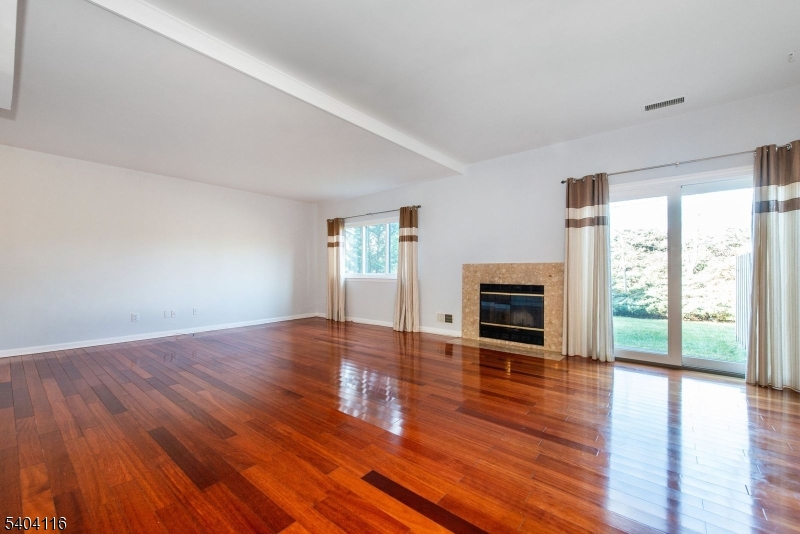 173 Castle Ridge Drive East Hanover, NJ 07936 - Photo 4 of 27