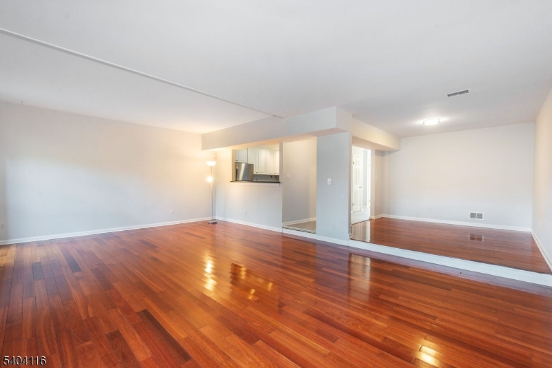 173 Castle Ridge Drive East Hanover, NJ 07936 - Photo 5 of 27