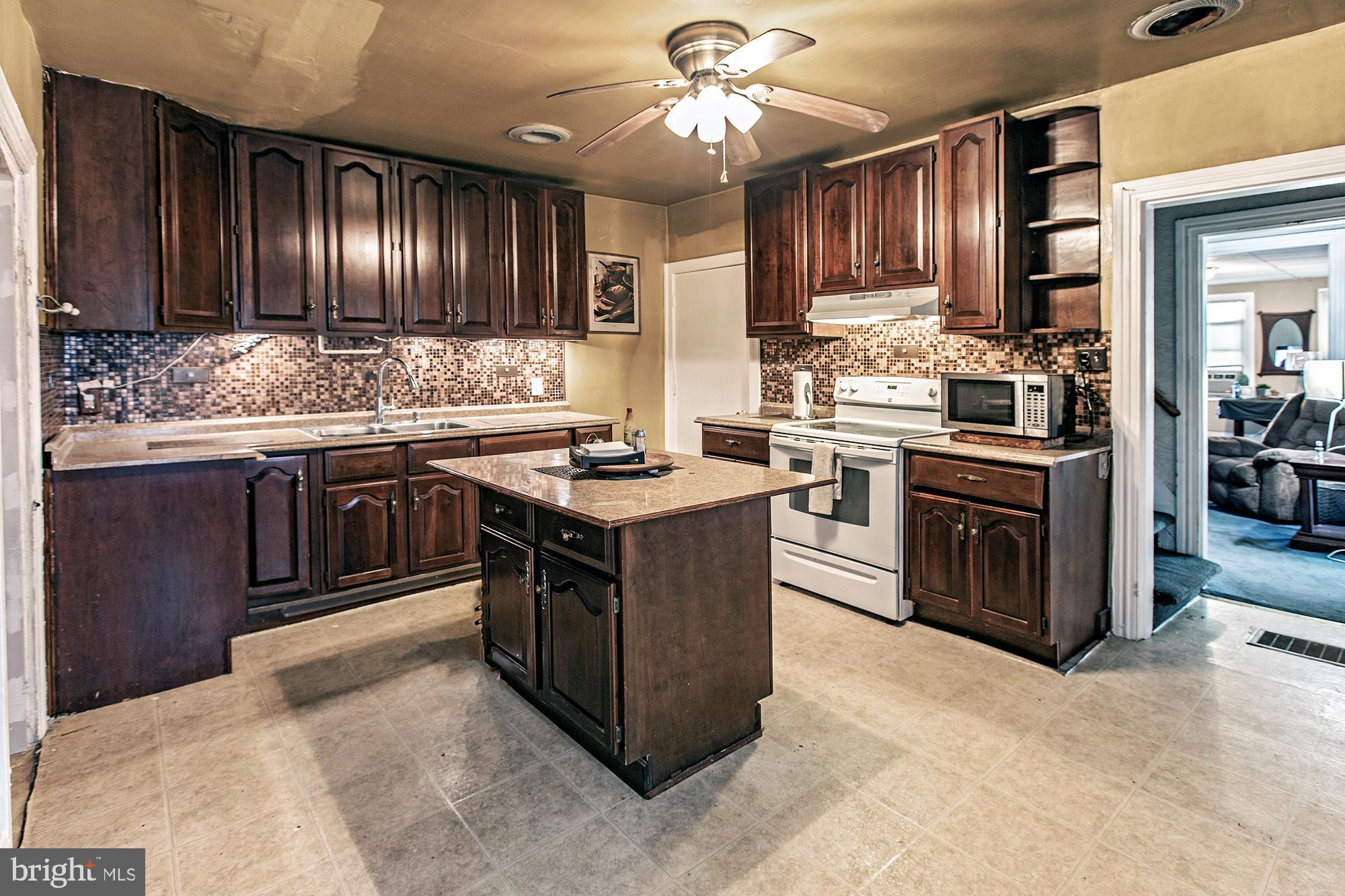 146 7th Street Salem, NJ 08079 - Photo 8 of 22 Kitchen