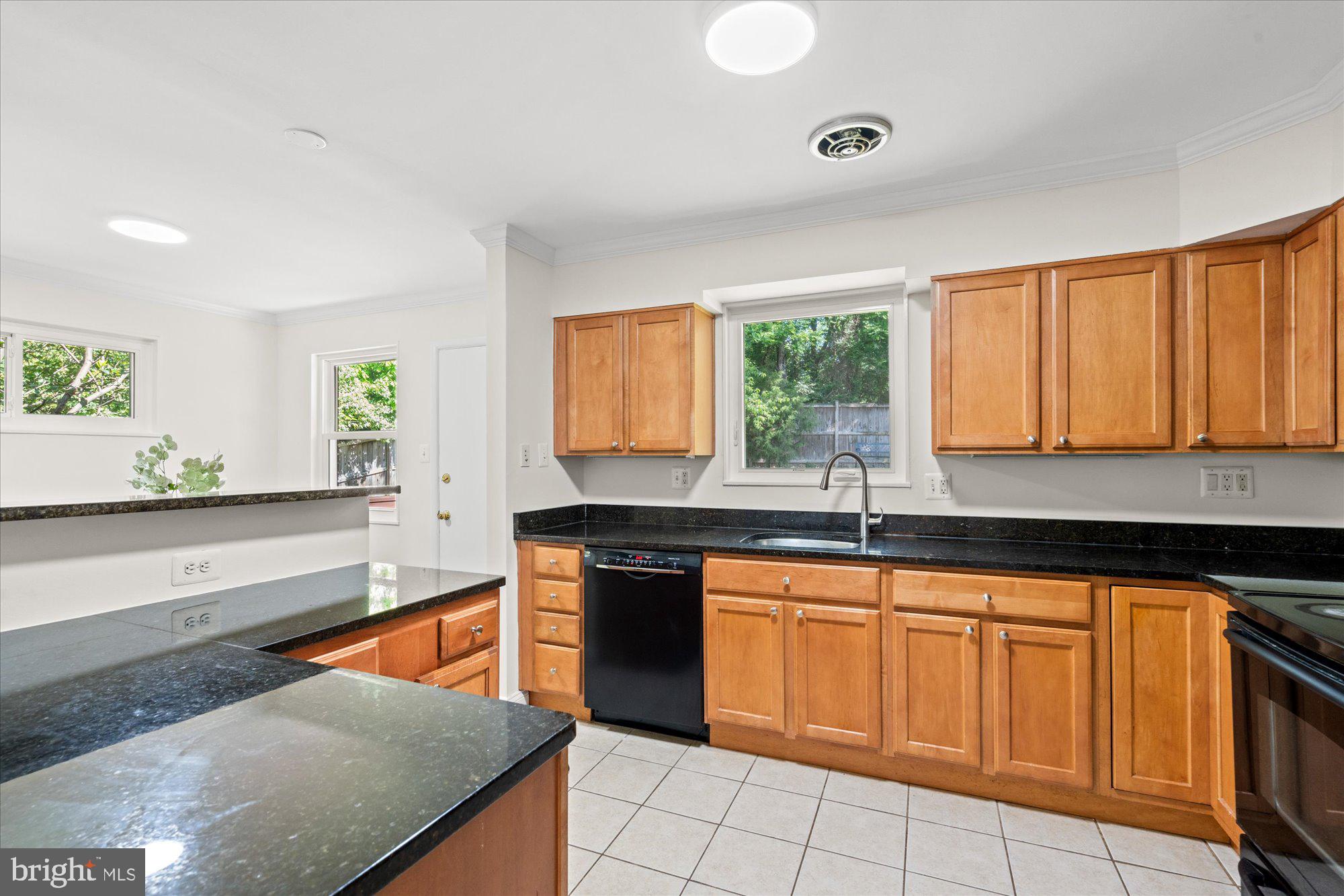 2317 Ross Road Silver Spring, MD 20910 - Photo 12 of 28 Kitchen