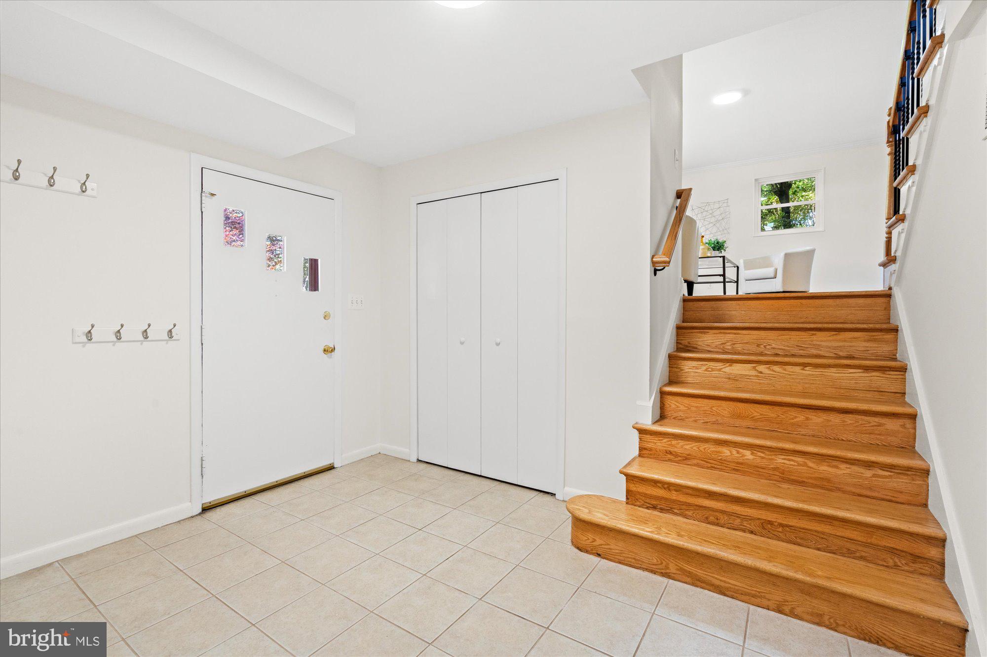 2317 Ross Road Silver Spring, MD 20910 - Photo 3 of 28 Entry foyer with coat closet