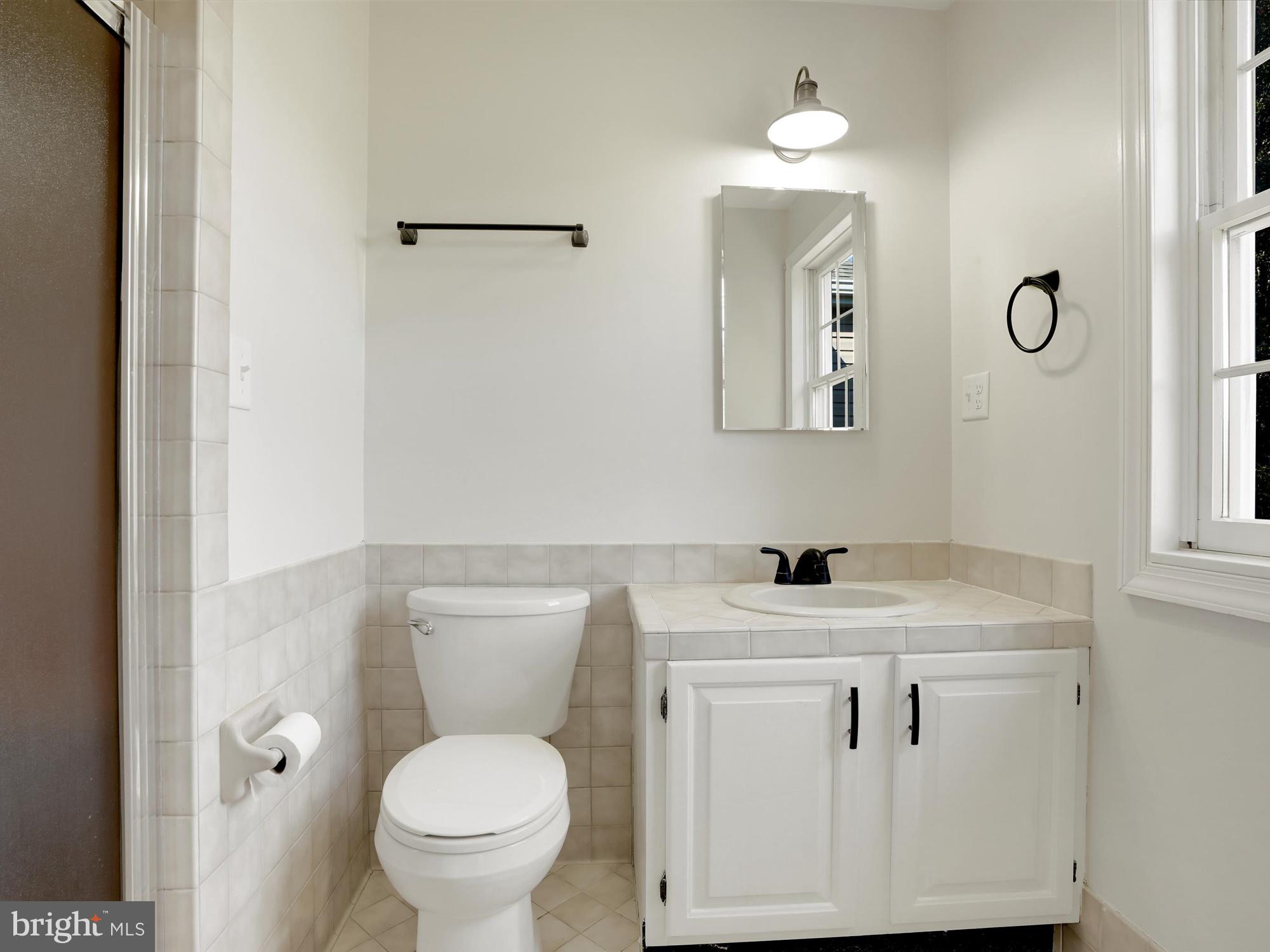 88 Boyscout Road Conestoga, PA 17516 - Photo 17 of 26 Primary Bath