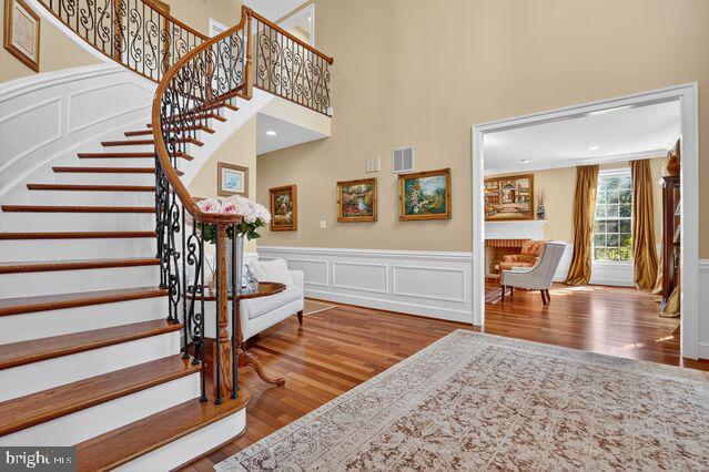 6705 Cedar View Court Clifton, VA 20124 - Photo 6 of 72 a view of entryway livingroom and hall with wooden floor