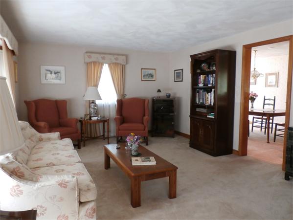 14 Lee Road Woburn, MA 01801 - Photo 12 of 30 Gallery Image 12