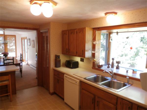14 Lee Road Woburn, MA 01801 - Photo 6 of 30 Gallery Image 6