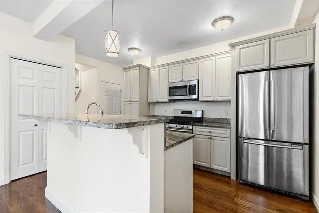 $1,575,000 | 111-113 Pleasant Street, Milton, MA 02186