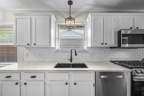 $540,000 | 3556 Royal Lane, Dallas, TX 75229