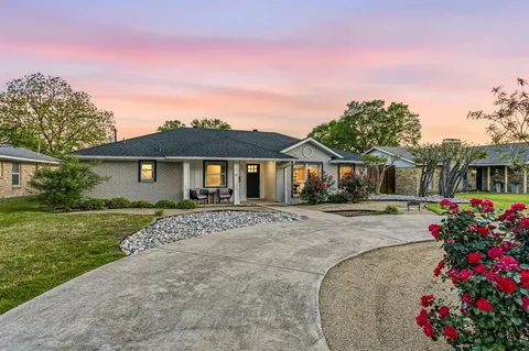 $540,000 | 3556 Royal Lane, Dallas, TX 75229