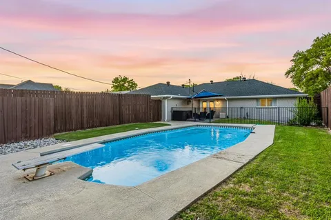 $540,000 | 3556 Royal Lane, Dallas, TX 75229