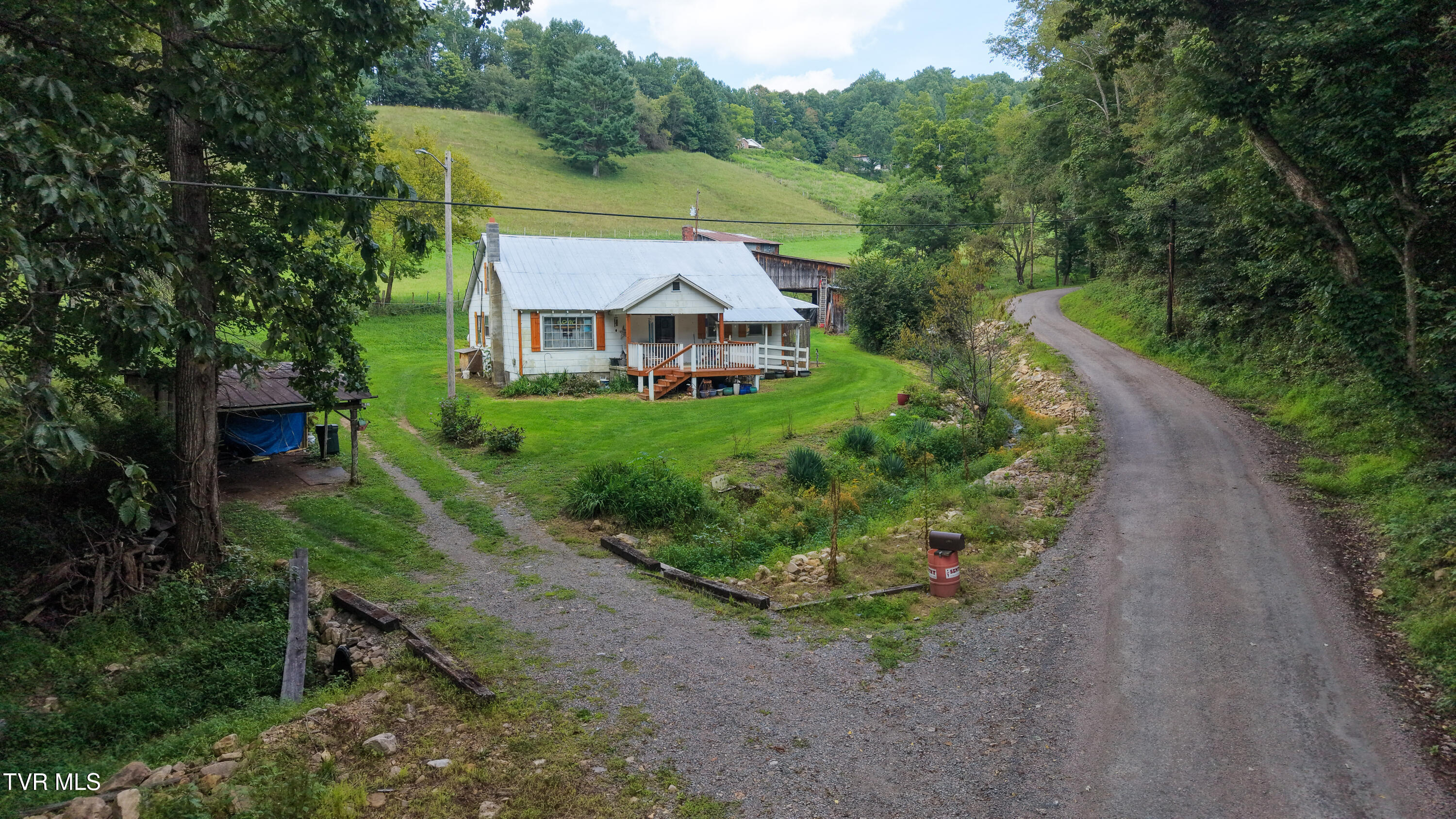 1091 Sandy Road Mountain City, TN 37683 - Photo 67 of 79 1091 Sandy Road 7