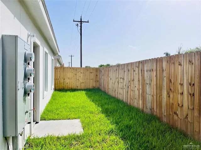 $1,200 | 12610 North 33rd Lane, Unit 2, Edinburg, TX 78541