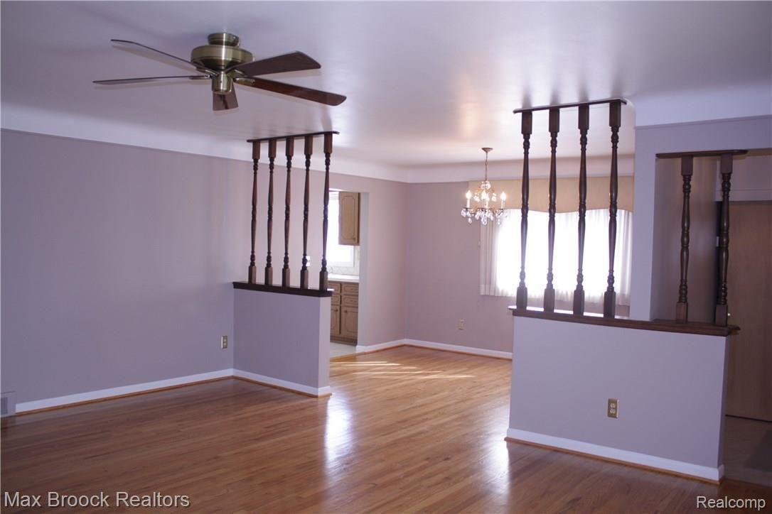 27926 Jean Road Warren, MI 48093 - Photo 15 of 29 IMG_0583.JPG