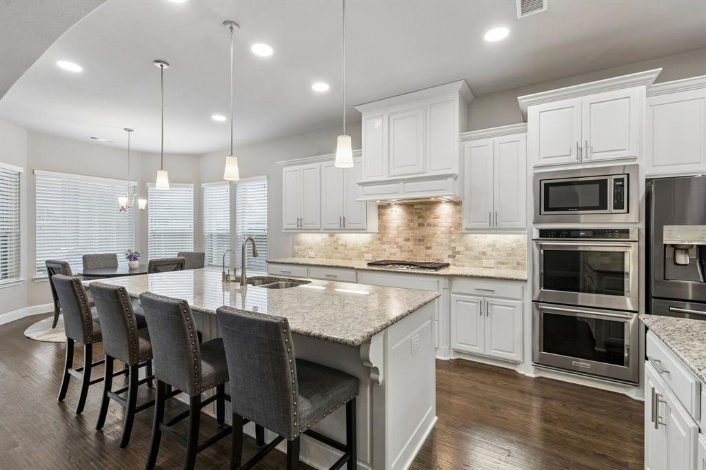 1119 Rolling Thunder Road Frisco, TX 75036 - Photo 8 of 40