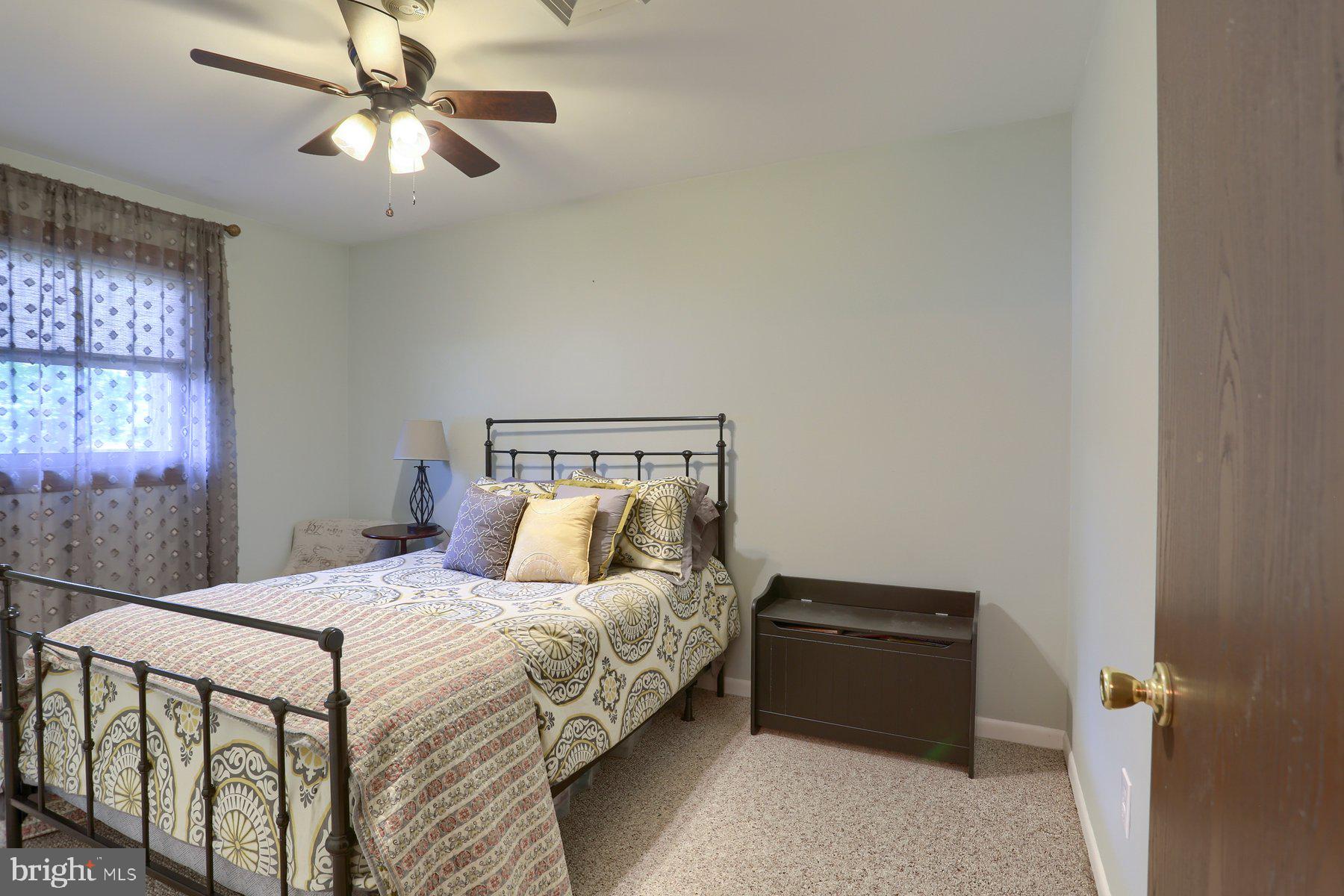 1114 Old Pond Road Harrisburg, PA 17112 - Photo 13 of 32