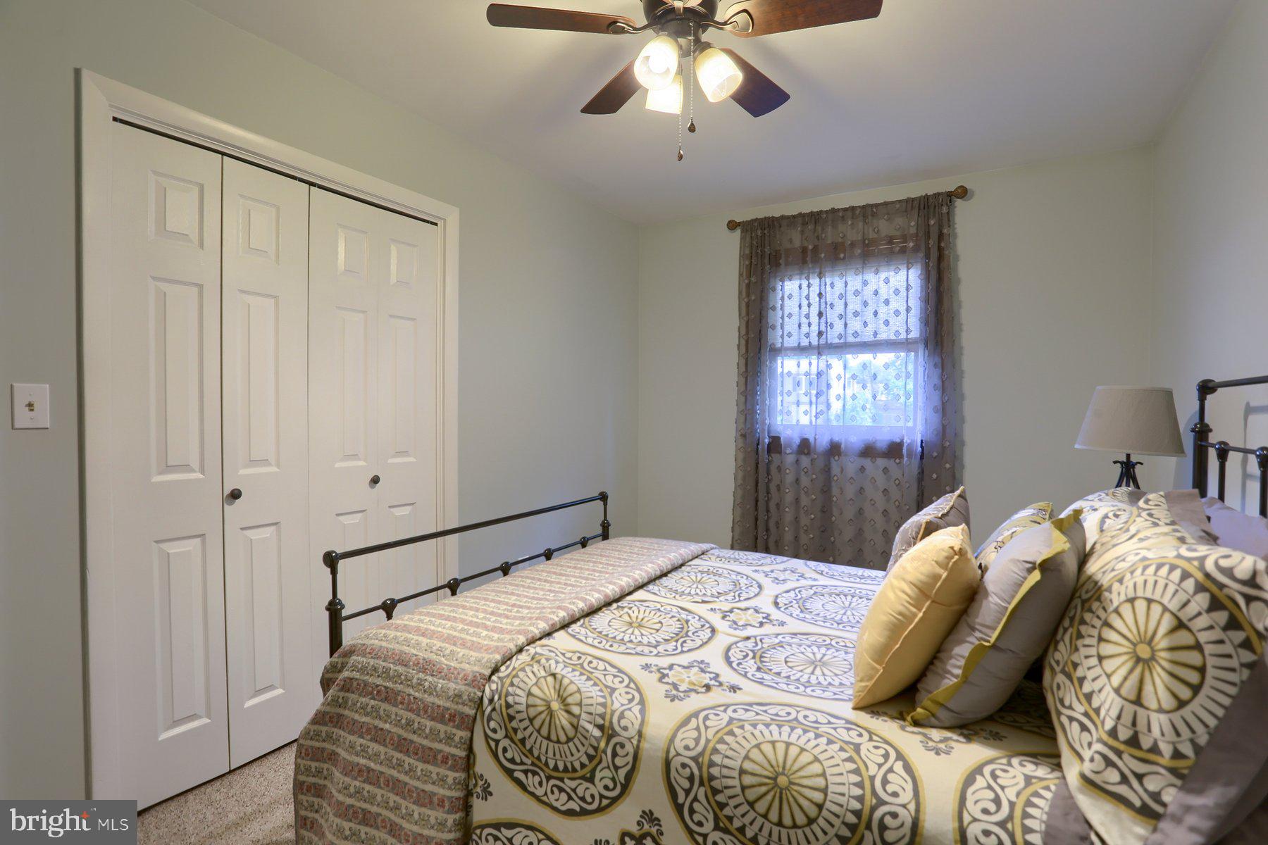 1114 Old Pond Road Harrisburg, PA 17112 - Photo 14 of 32