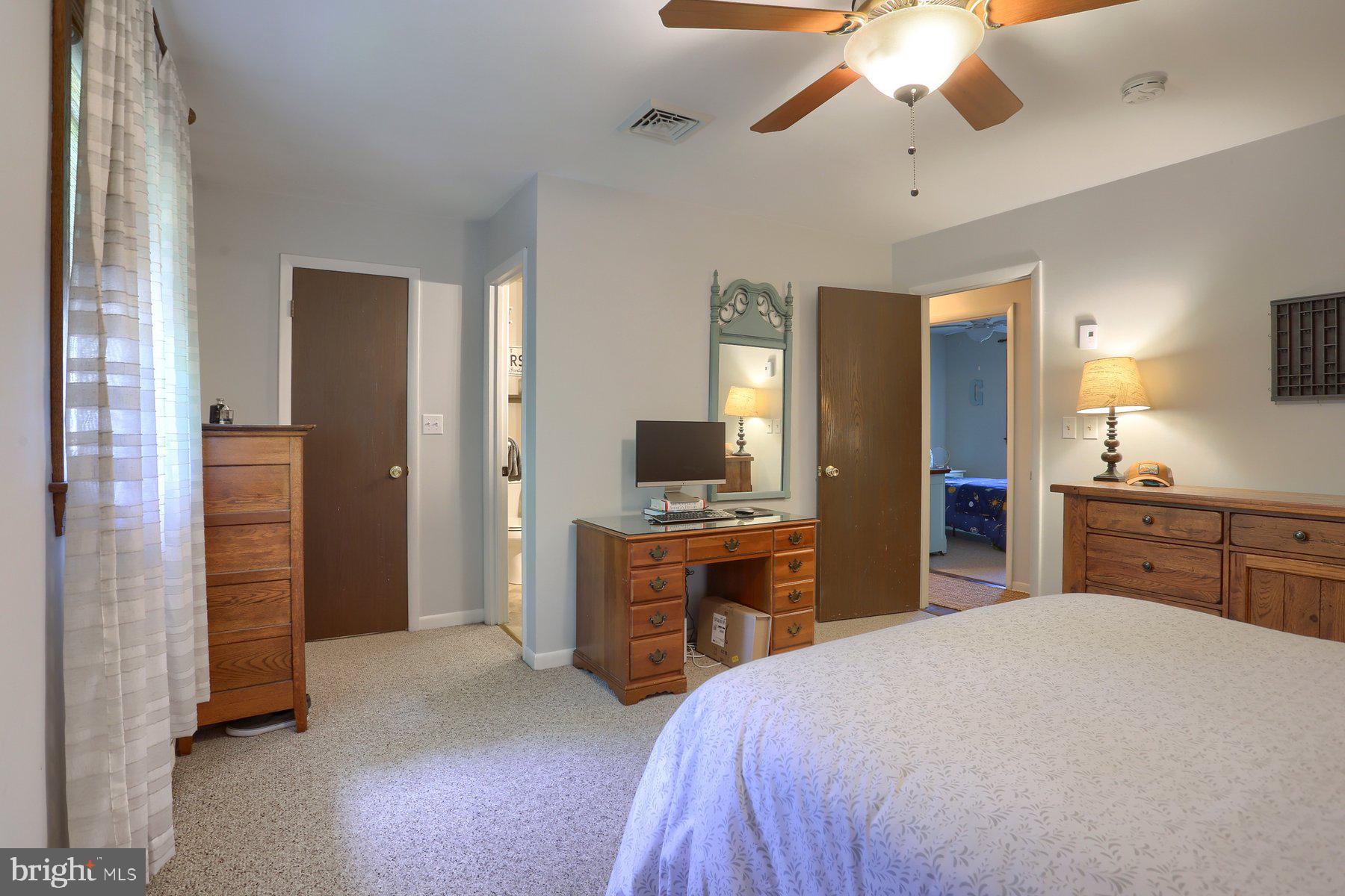 1114 Old Pond Road Harrisburg, PA 17112 - Photo 16 of 32