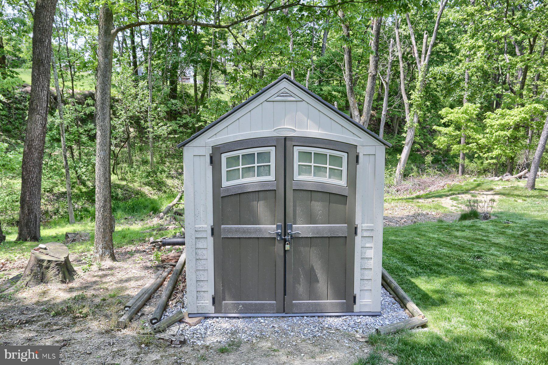 1114 Old Pond Road Harrisburg, PA 17112 - Photo 31 of 32